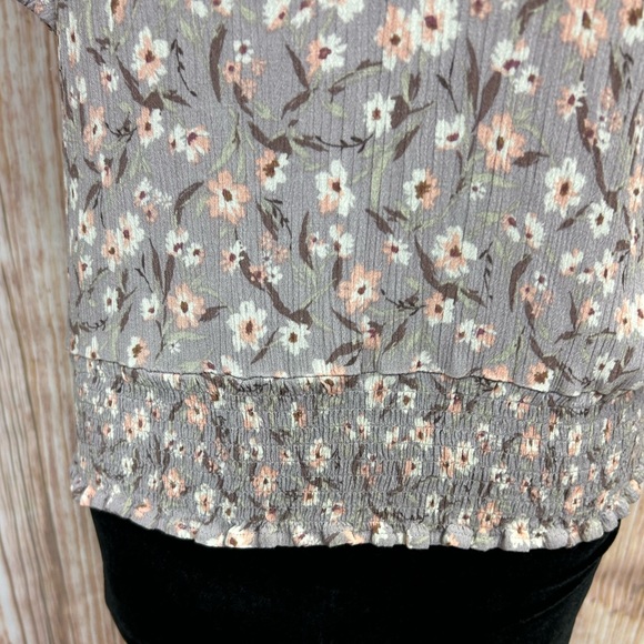 Daytrip Floral Cold Shoulder Crinkle Gauze Top - Picture 3 of 9